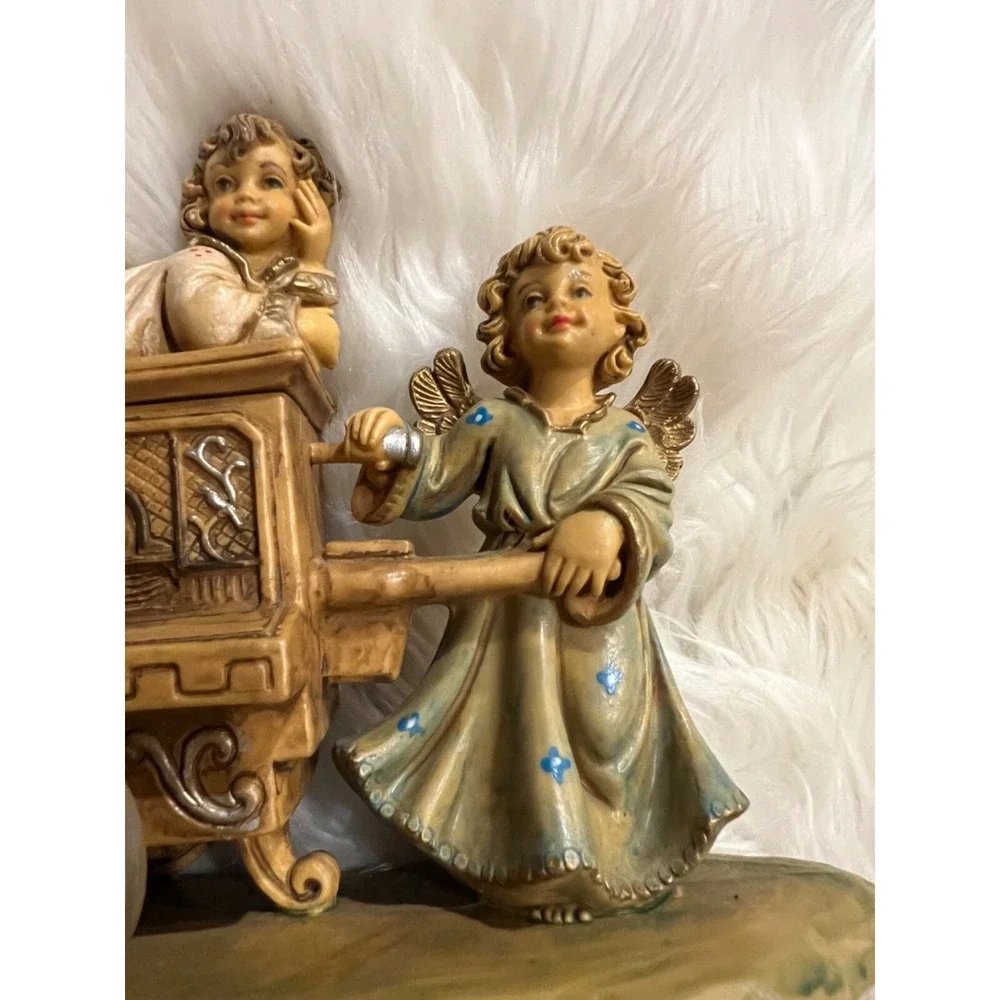 Italy Music Box Angels Christmas Plays Silent Night Hand Painted Style N43/M VTG